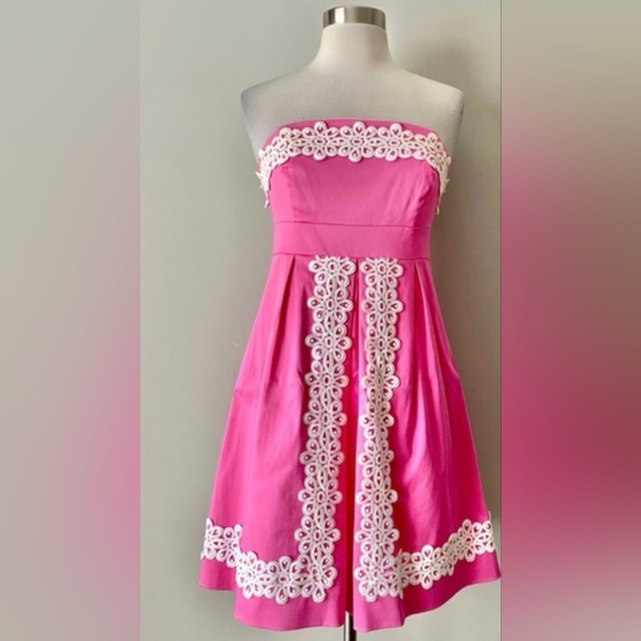 LILLY PULITZER Betsy Pink Floral Lace - Picture 2 of 3